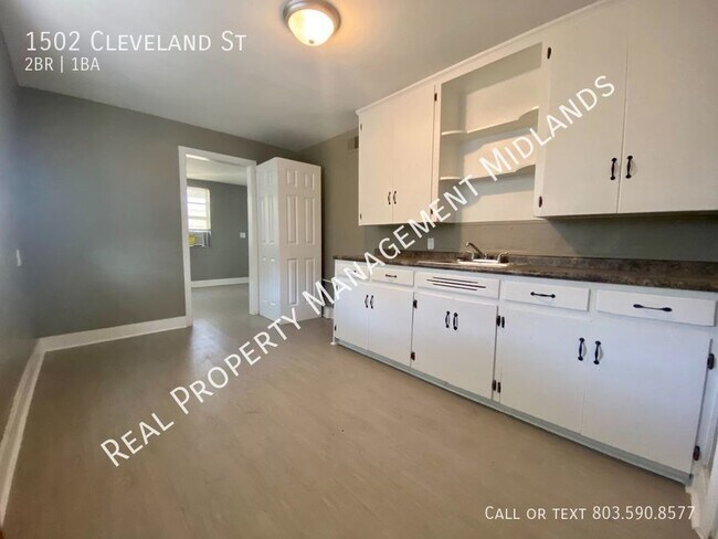 Foto del edificio - Duplex near Columbia College! Apply Now!