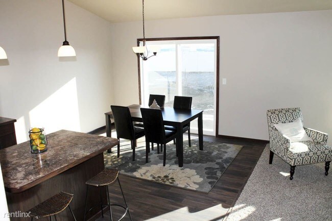 Foto del edificio - 5860 57th Ave S