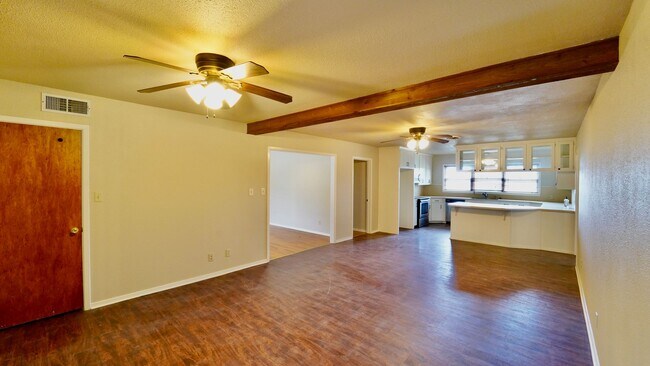 Building Photo - COMING SOON FOR LEASE! 3 BR - 2 BA Home wi...