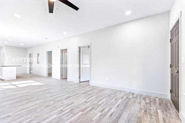 Foto del edificio - 1617 Roanoke Ave