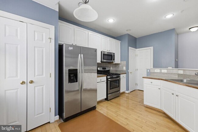 Building Photo - 2454 Curie Ct