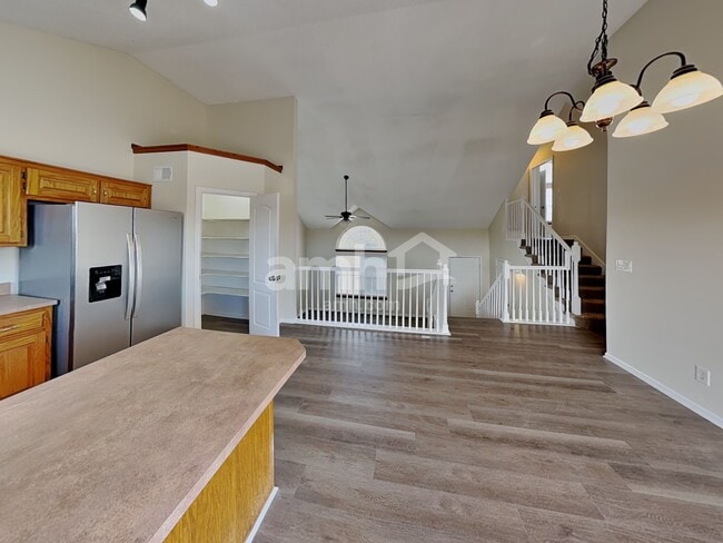 Foto del edificio - 713 Derby St