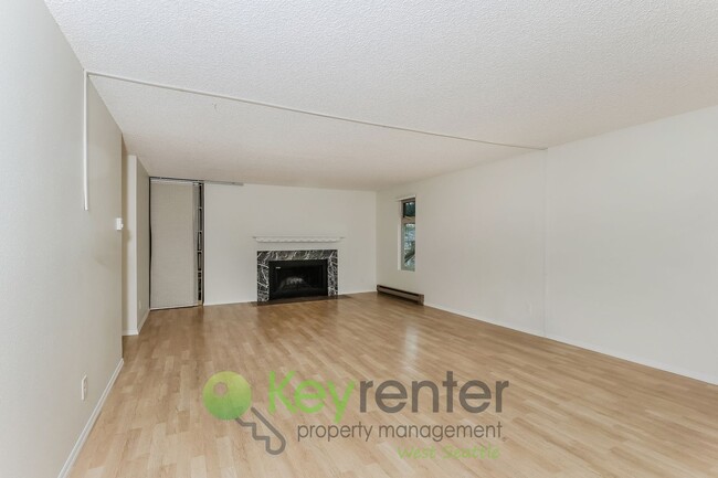 Foto del edificio - Stylish 2-Bed Condo with Pool & Clubhouse Access