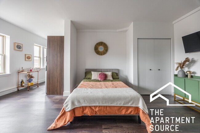 Foto del edificio - 1555 W Hollywood Ave