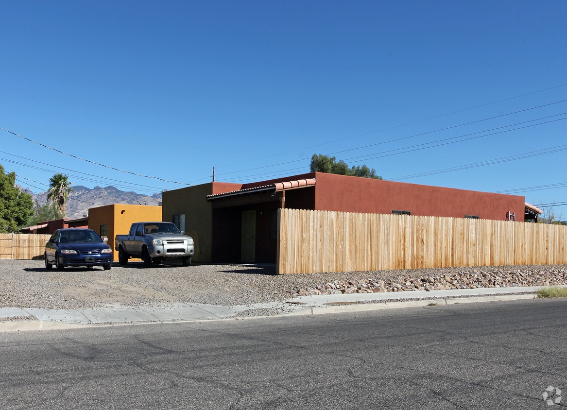 Foto del edificio - 2991-3001 N Palo Verde Ave