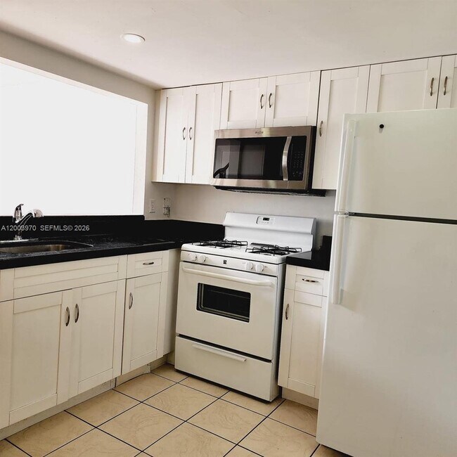 Building Photo - 18051 NW 68th Ave