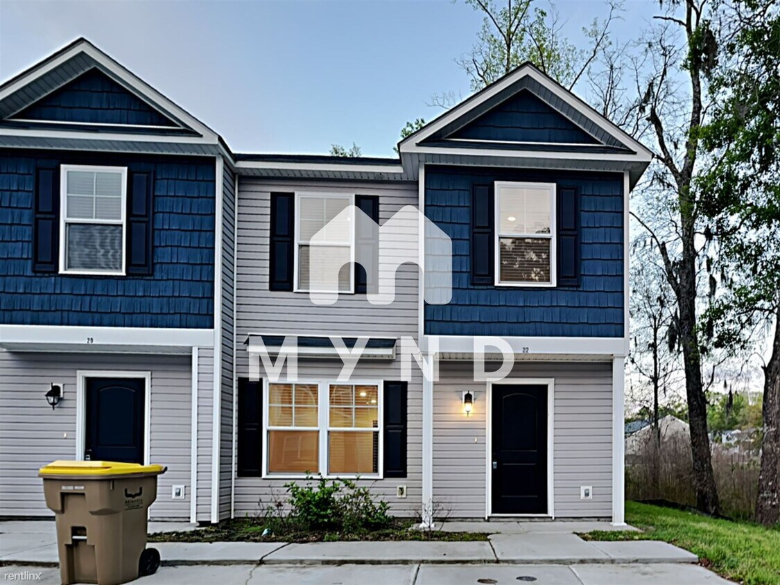 Primary Photo - 3 br, 2.5 bath House - 18 Cardinal Ct