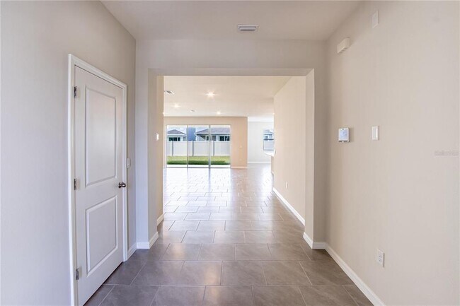 Foto del edificio - 32183 Conchshell Sail St