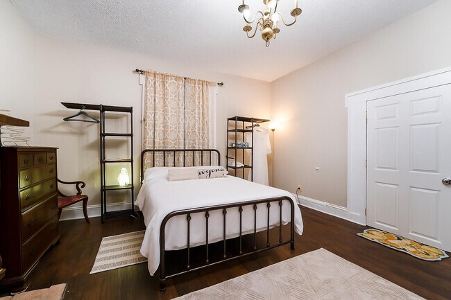 Foto del edificio - 1022 Wise St