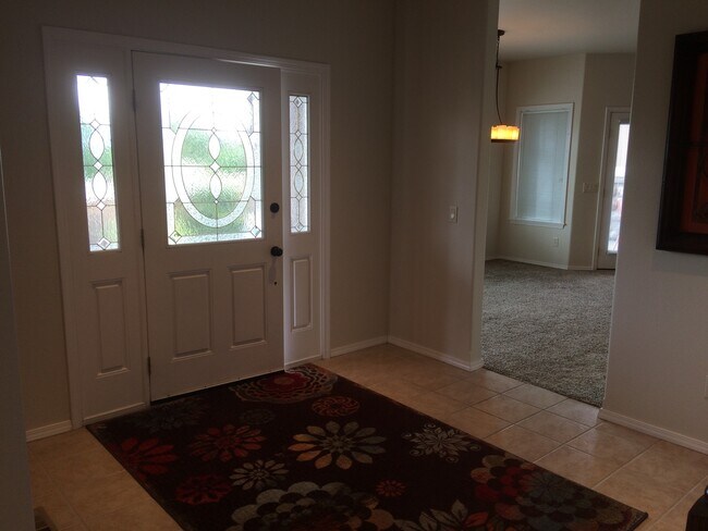 Foto del edificio - 4 Bedroom Home on The Links Golf Course! Utilities & Landscaping Included!