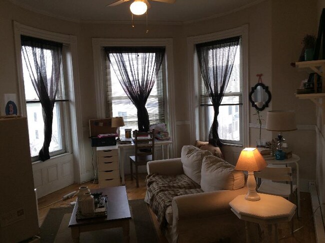 Foto del edificio - 1451 Tremont St