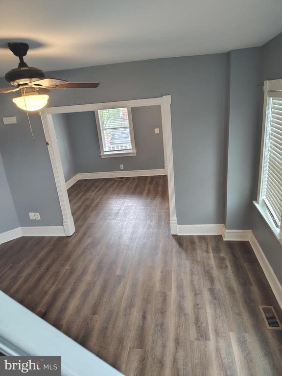 Primary Photo - 232 S Illinois Ave