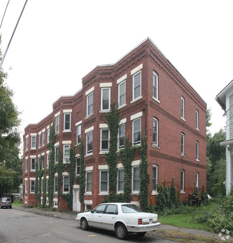 Primary Photo - 19 Perkins Ave