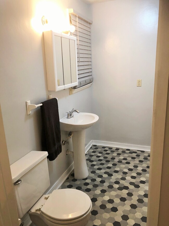 Bathroom - 321 S 8th St