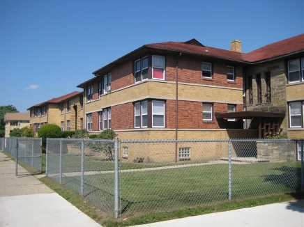 Foto del edificio - La Salle Apartment Building