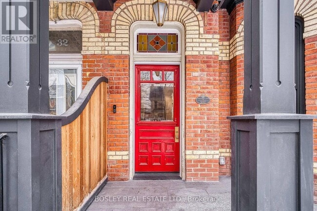 Building Photo - 34 Beaconsfield Ave