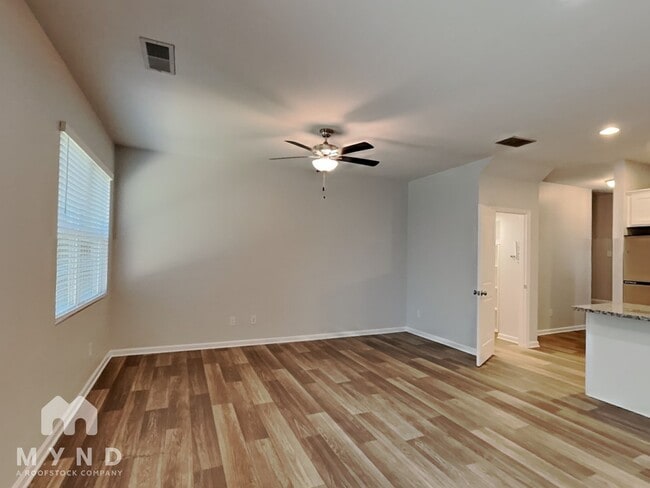 Building Photo - 2909 Ridgeview Dr