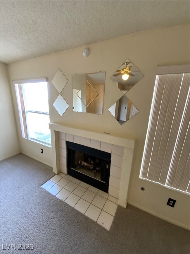 Foto del edificio - 630 Brownlee Dr