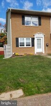 Building Photo - 142 Grand Dr