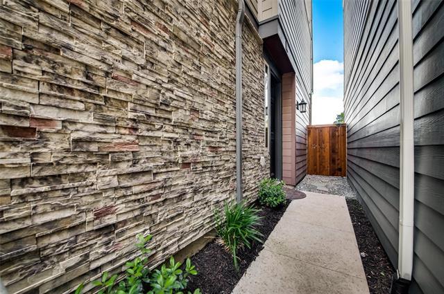 Building Photo - 5858 Orion Pl