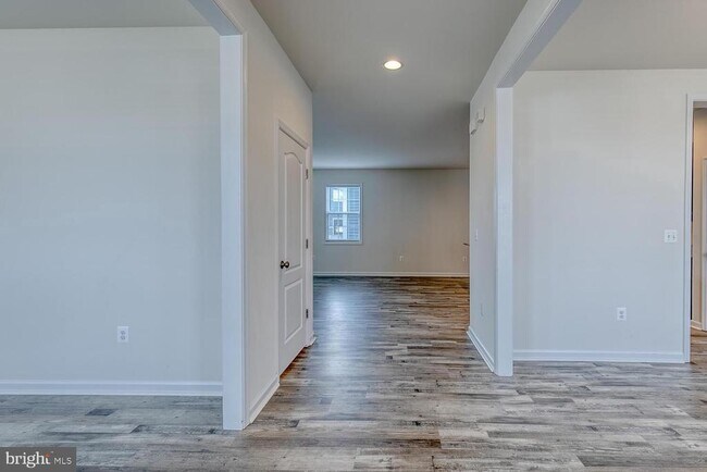 Foto del edificio - 336 Boxelder Dr