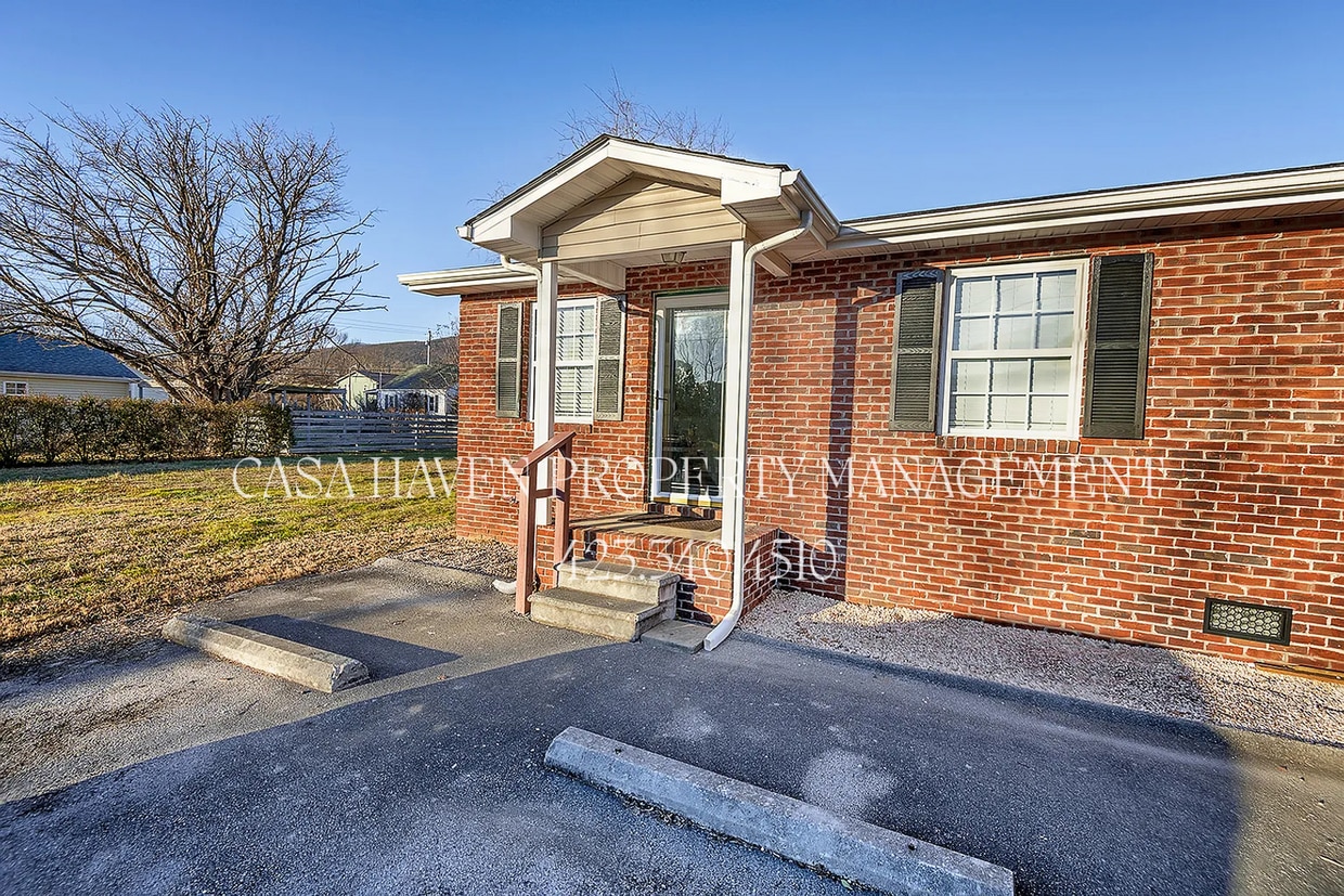 Primary Photo - 2 Bed 1 Bath