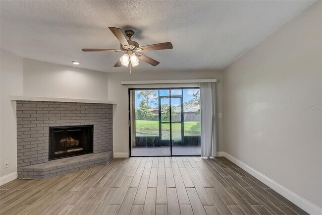 Foto del edificio - 1826 Foxhall Cir