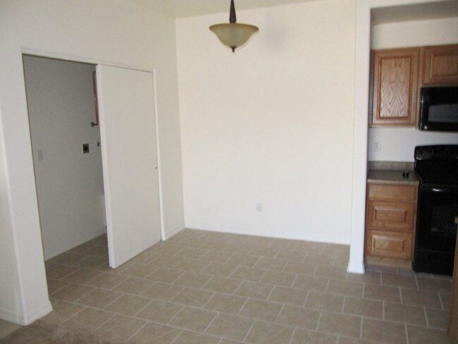 Foto del edificio - Stadium Condos