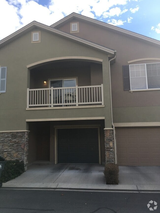 Building Photo - 1509 W 50 N