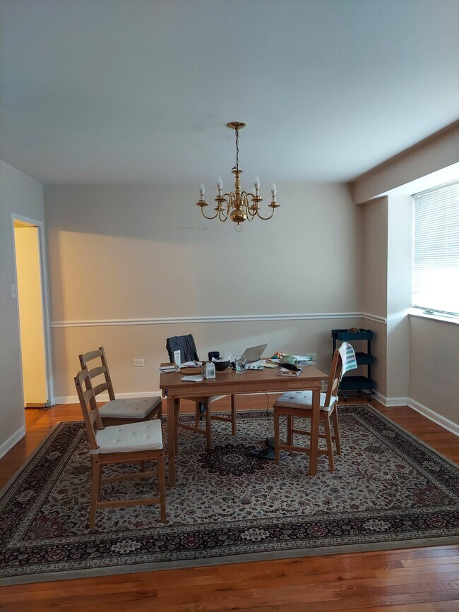 Foto del edificio - 128 N Craig St