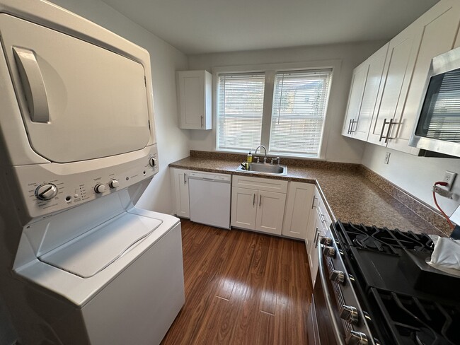 Kitchen - 310 E Miner St