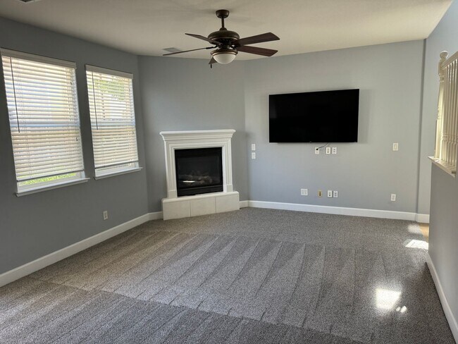 Building Photo - Beautiful South Reno Home!