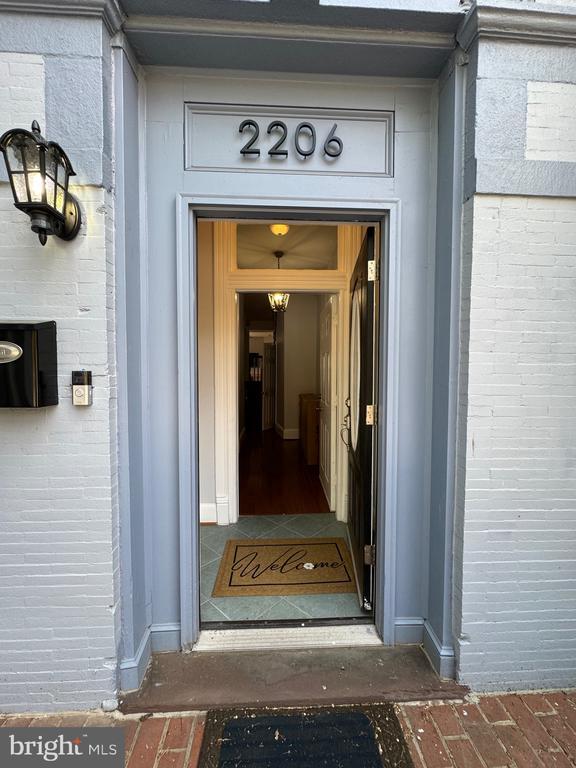 Foto del edificio - 2206 1st St NW
