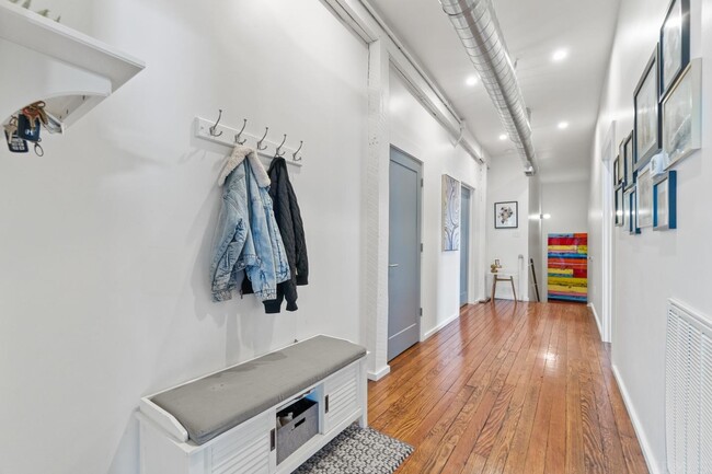 Building Photo - 15004 IN-1