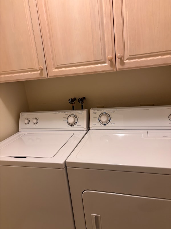 Foto del edificio - 285 Waldorf Pl