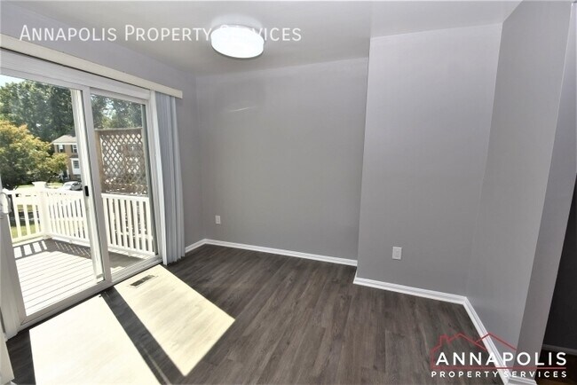 Building Photo - 109 Pinecove Ct