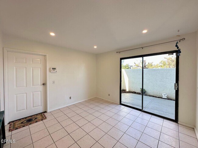 Building Photo - 2077 E Bard Rd