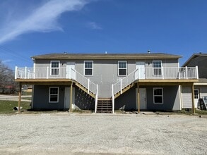 Building Photo - 3 SE 130 Rd