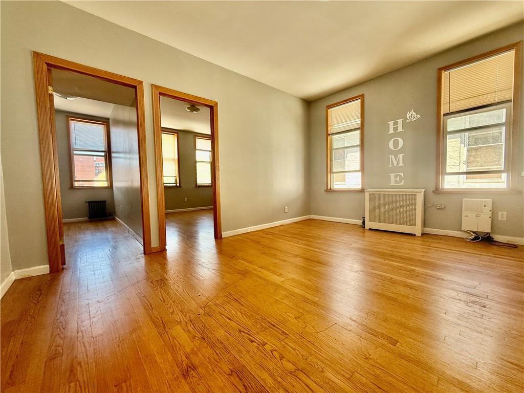 Foto principal - 1763 W 1st St