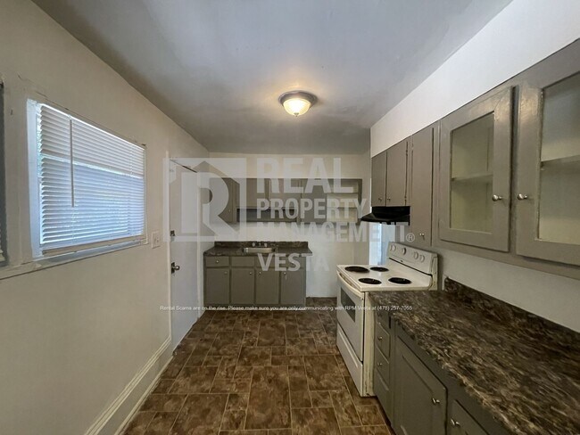 Foto del edificio - 3827 Travis Blvd