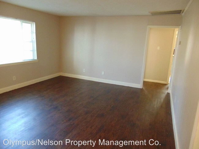 Foto del edificio - 2116 Garvey Dr