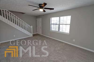 Foto del edificio - 3230 Highpoint Ct