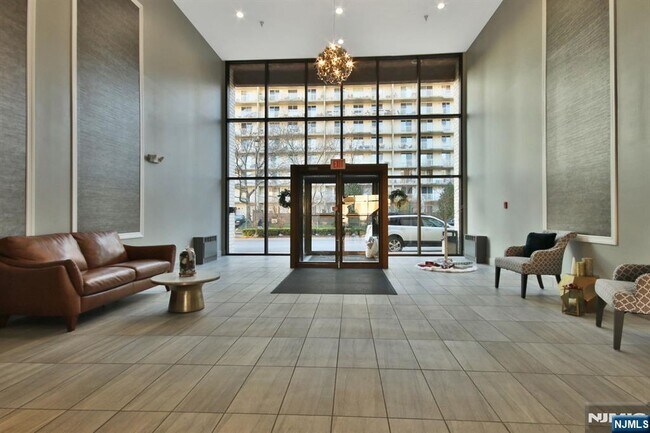 Foto del edificio - 1111 River Rd