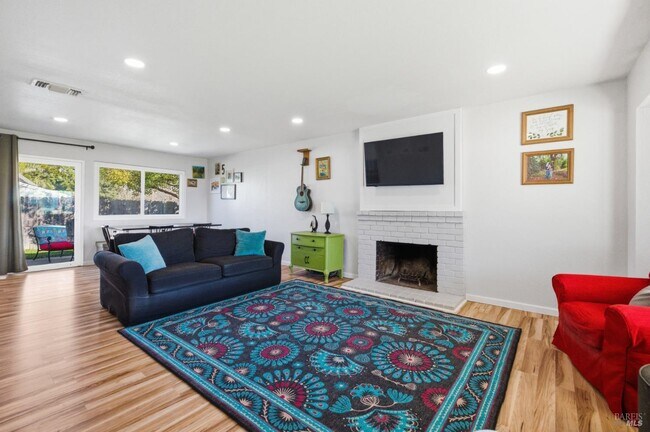 Foto del edificio - 1100 Merrill Ct