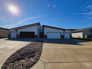 Building Photo - 5289 N Toben Ct