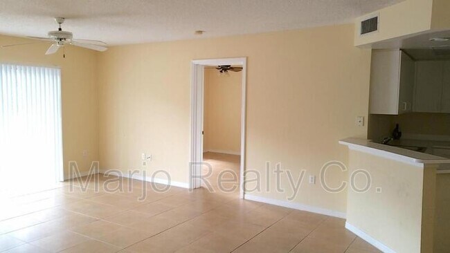 Building Photo - 4163 N Haverhill Rd