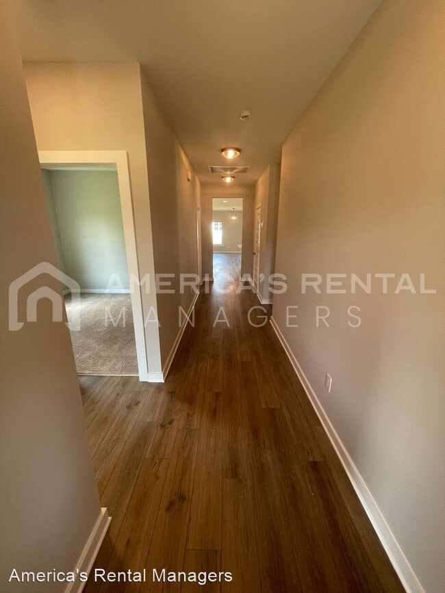 Building Photo - 4 br, 2 bath House - 104 Edisto Circle