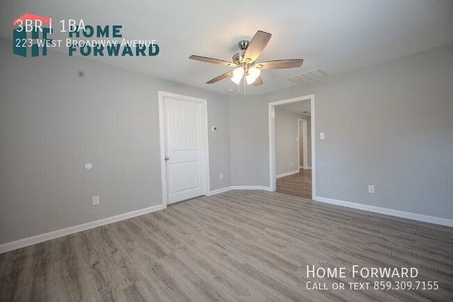 Building Photo - 223 W Broadway Ave