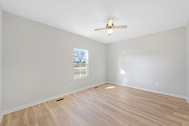 Building Photo - 8402 TN-25
