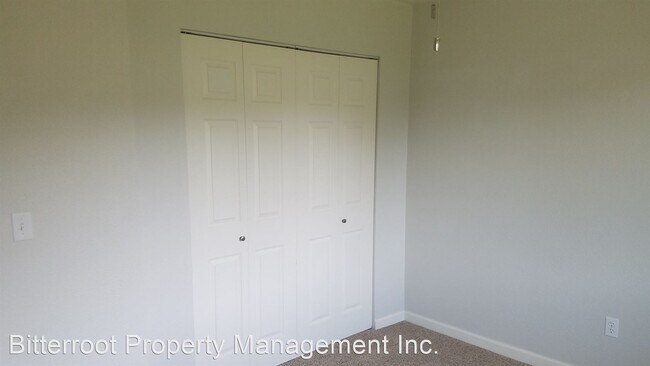 Building Photo - 3 br, 2 bath House - 7 Orchard Court